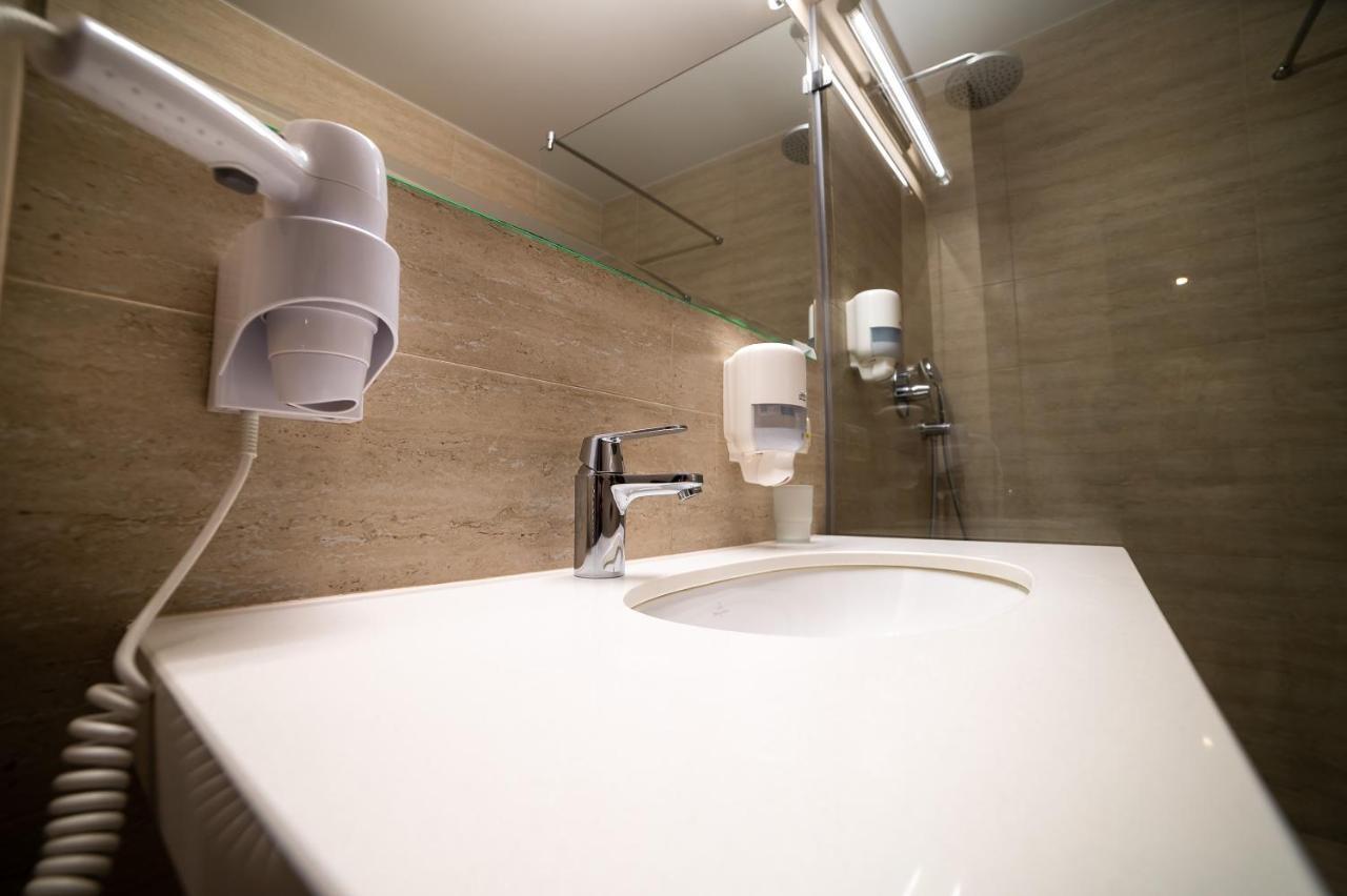 Sribni Leleky Hotel & Spa Lutsk Eksteriør bilde