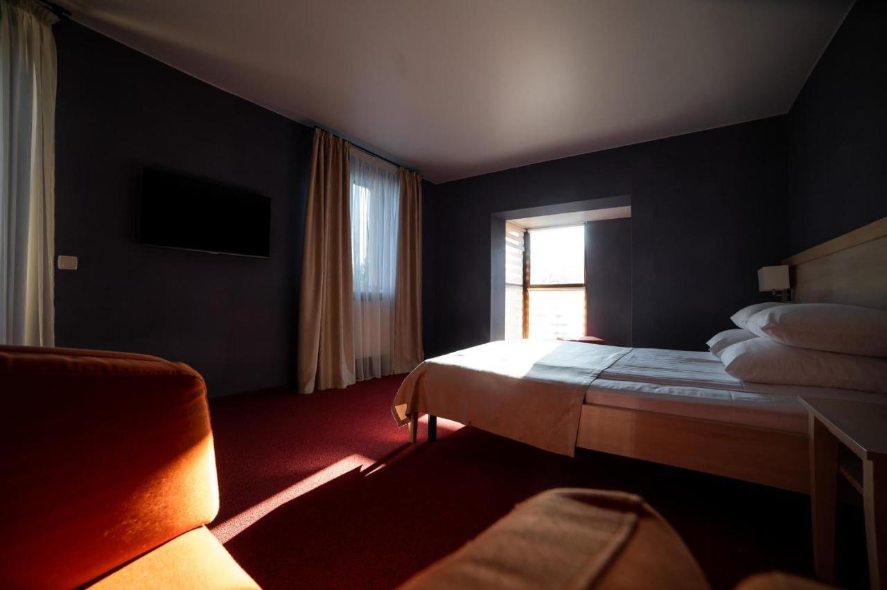 Sribni Leleky Hotel & Spa Lutsk Eksteriør bilde
