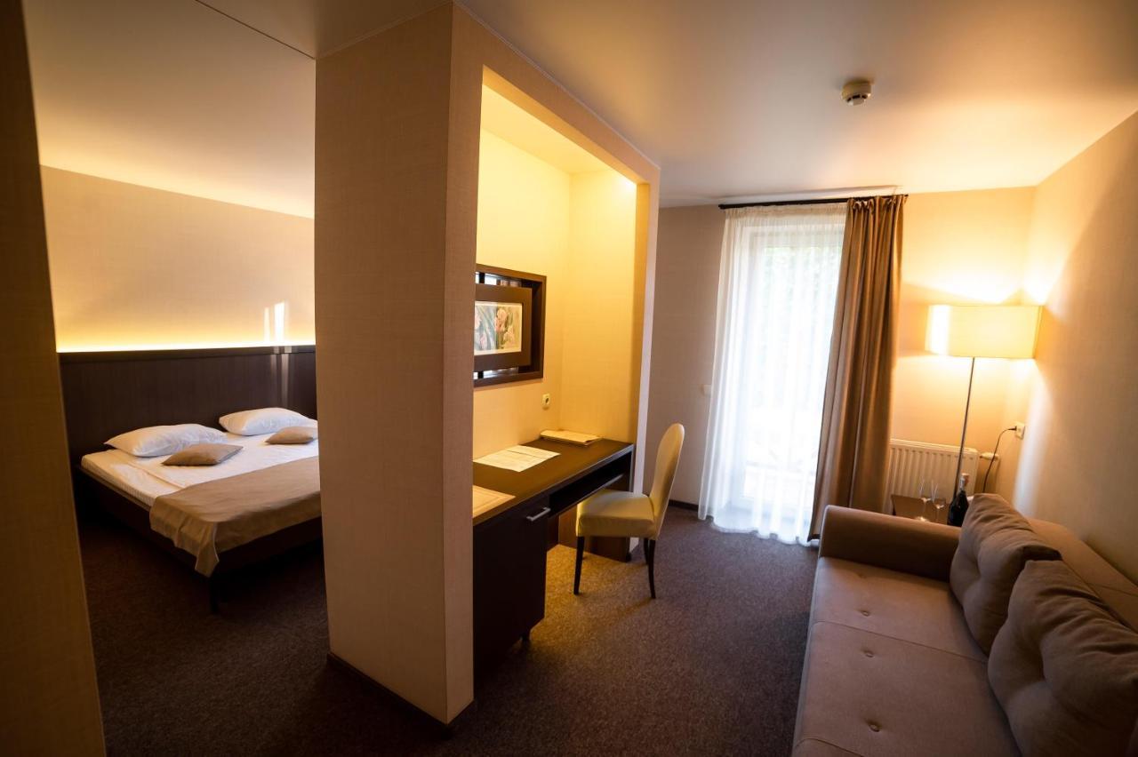 Sribni Leleky Hotel & Spa Lutsk Eksteriør bilde